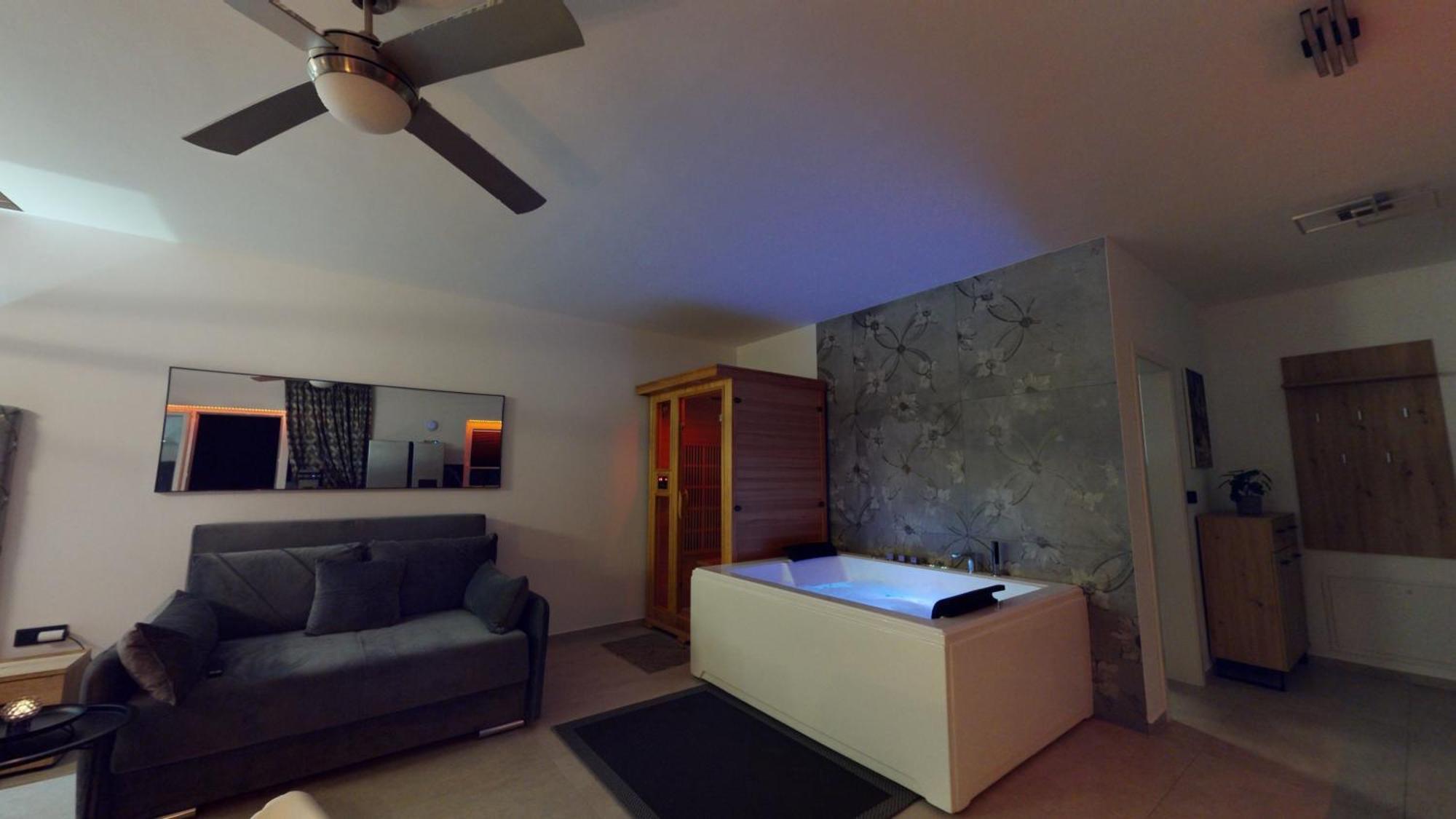 Resort Timaja - Pool, Massage Pool, Sauna Trebnje 外观 照片