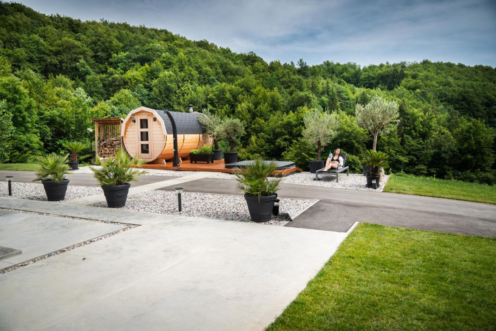 Resort Timaja - Pool, Massage Pool, Sauna Trebnje 外观 照片